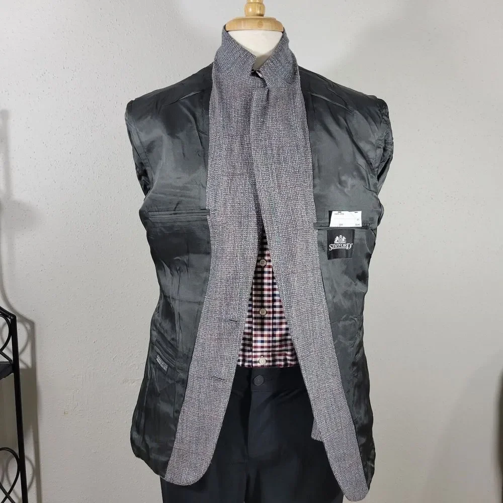VTG Stafford Men's Tweed Sport Coat Blazer Two Button Gray Wool Plaid‎ 42R Slim